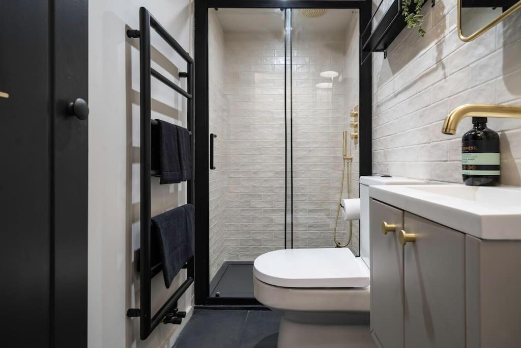 Chic Cotswold Tiny Home - Oddity House Blockley Exterior foto